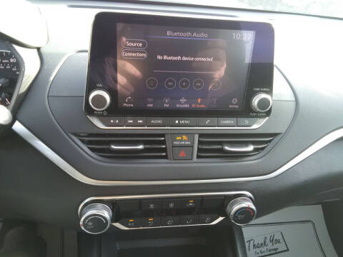 2022 Nissan Altima 2.5 SV