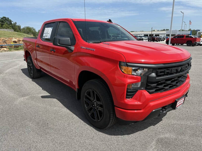 2025 Chevrolet Silverado 1500 Custom