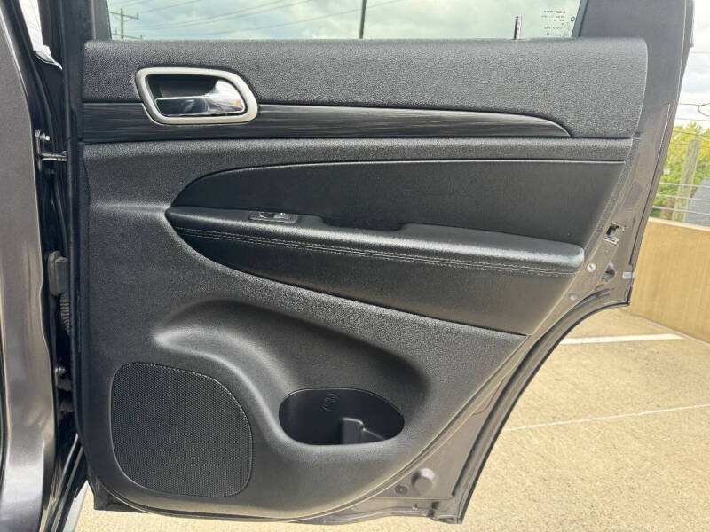 2020 Jeep Grand Cherokee Laredo E