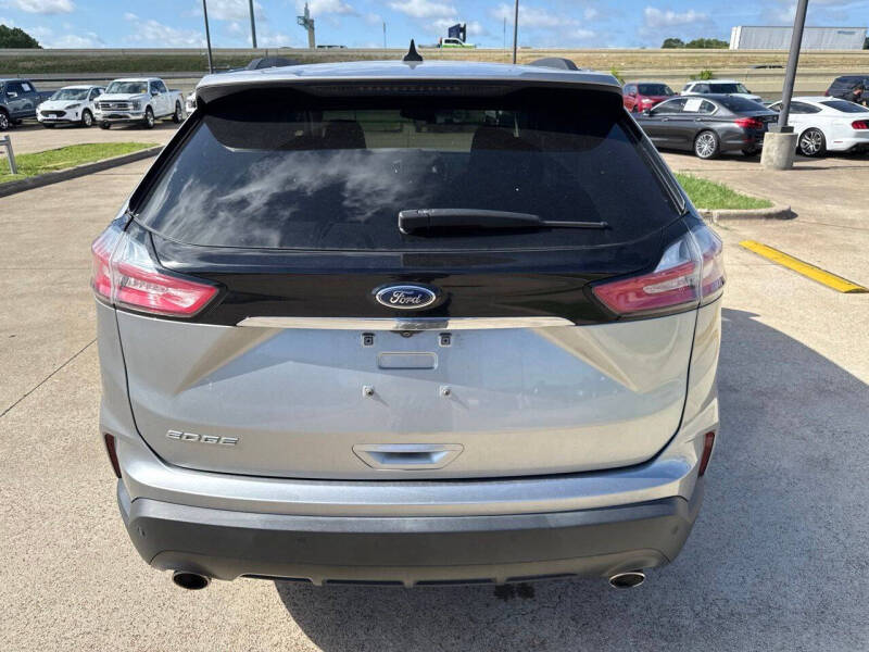 2020 Ford Edge SE