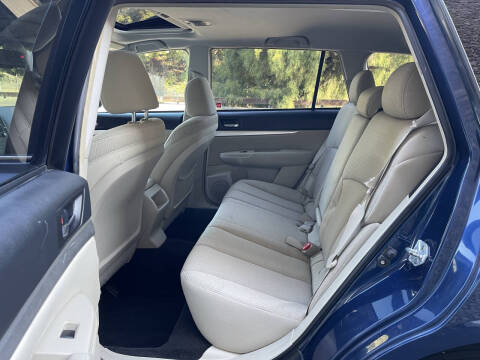 2010 Subaru Outback 2.5i Premium