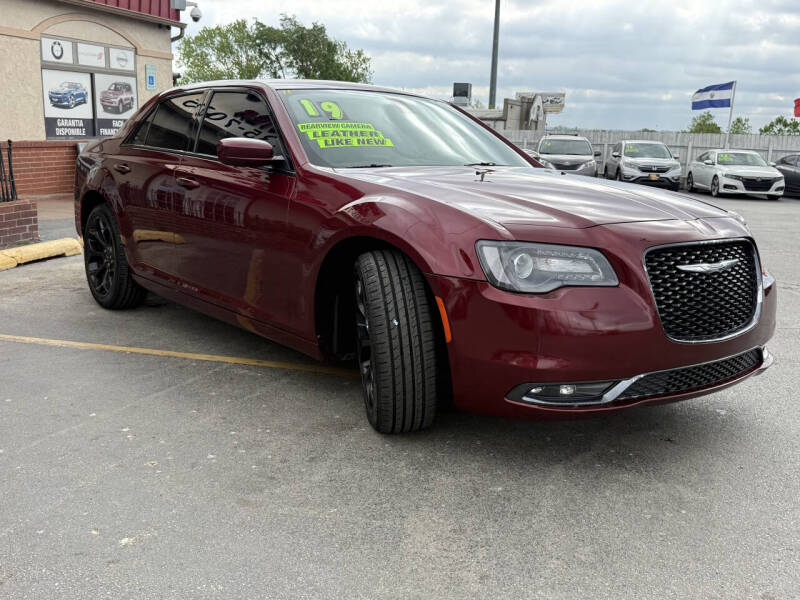 2019 Chrysler 300 S