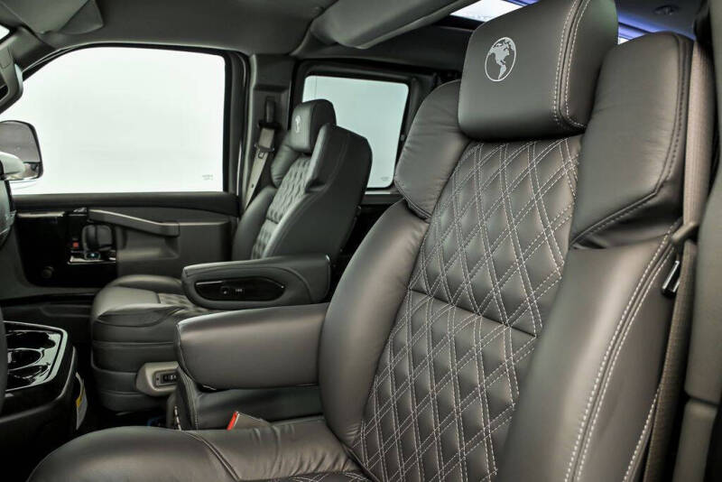 2026 GMC Savana 2500