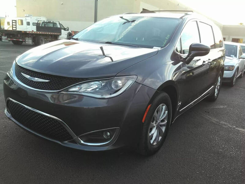 2019 Chrysler Pacifica for sale at JN JA AUTOS LLC in Gallup NM