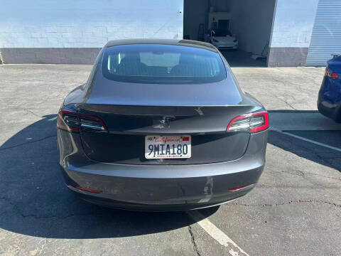 2020 Tesla Model 3 Standard Range