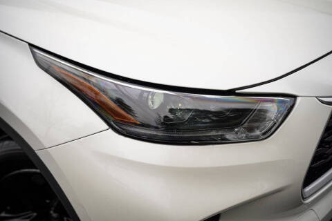 2021 Toyota Highlander L