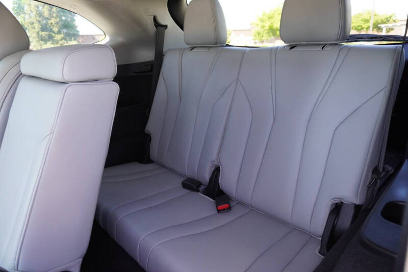 2022 Acura MDX w/Tech