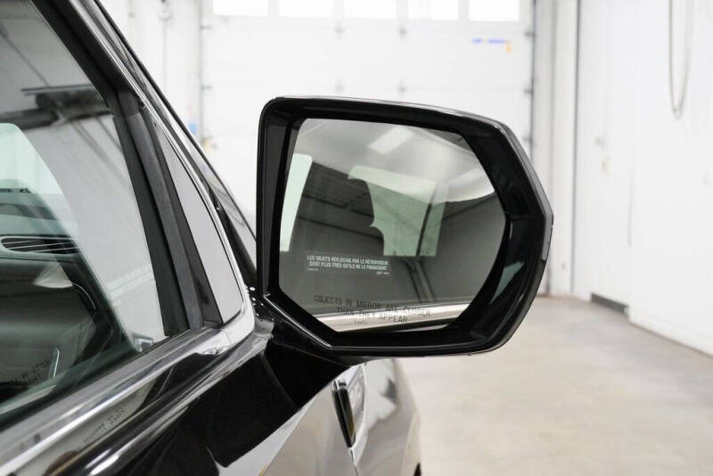 2022 GMC Yukon XL SLE