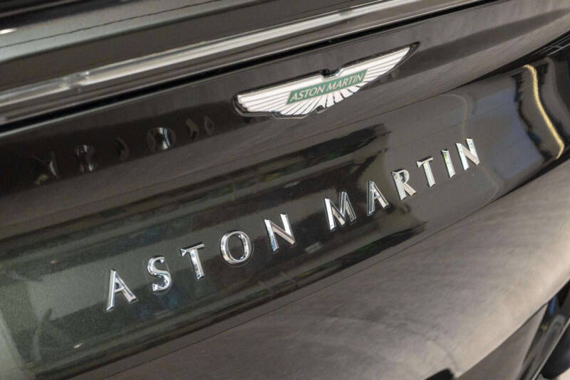 2024 Aston Martin DBX