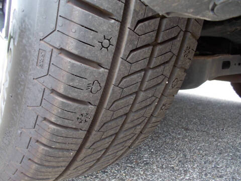 2019 Toyota Prius LE