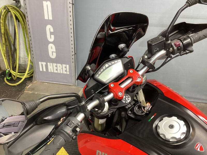 2013 Ducati Hyperstrada