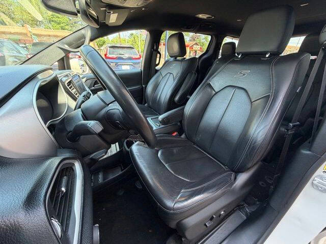 2020 Chrysler Pacifica Touring L Plus