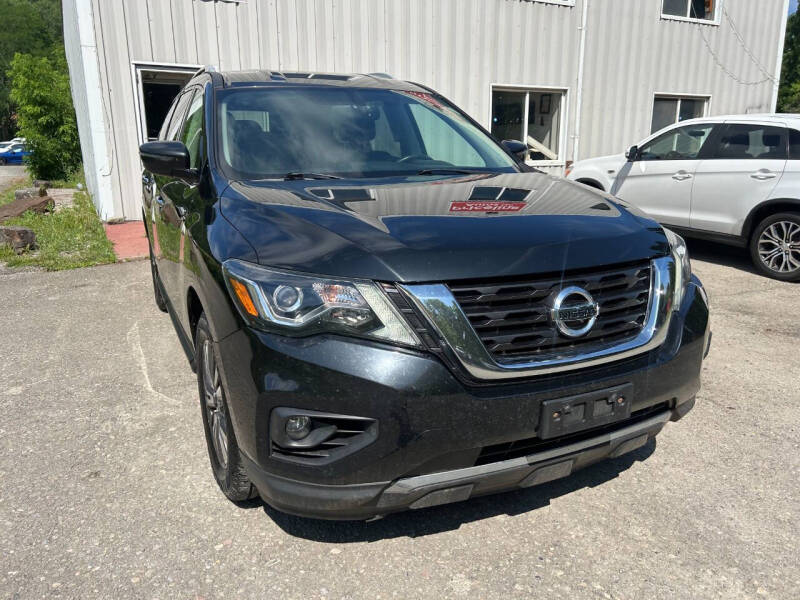 2018 Nissan Pathfinder SV