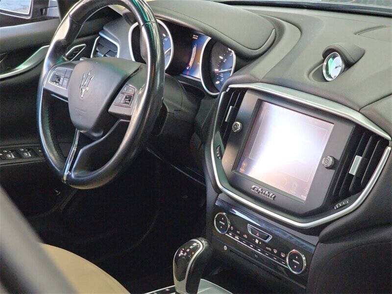 2016 Maserati Ghibli