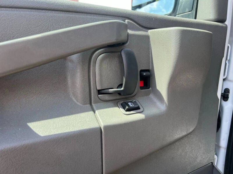 2020 Chevrolet Express 2500