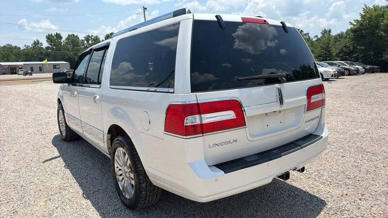 2011 Lincoln Navigator L