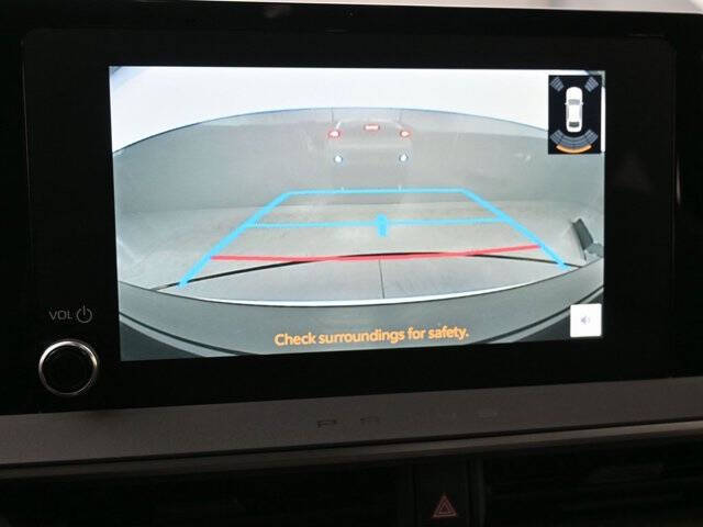 2023 Toyota Prius LE