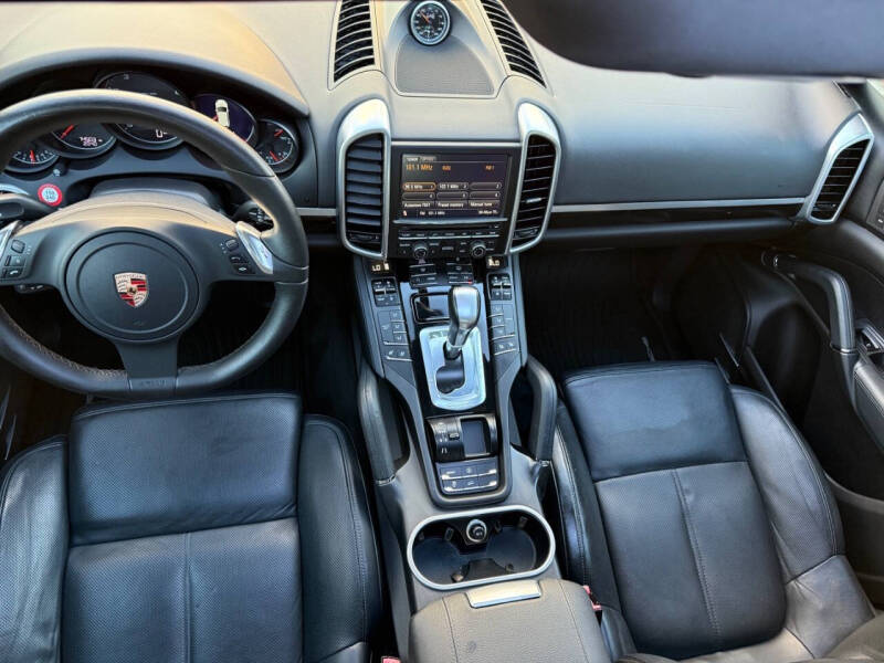 2012 Porsche Cayenne Tiptronic