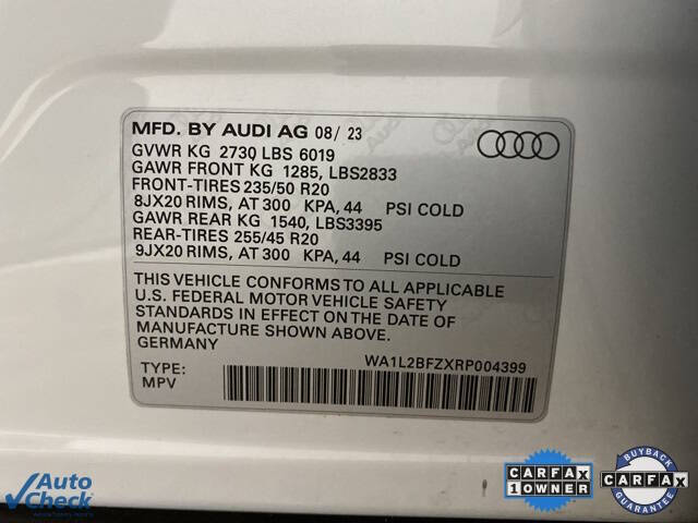 2024 Audi Q4 e-tron quattro Premium Plus 50