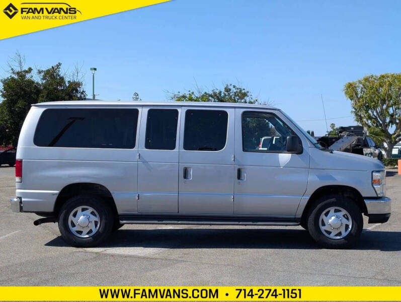 2013 Ford E-Series E-350 SD XLT