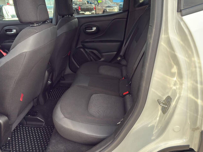 2023 Jeep Renegade Trailhawk