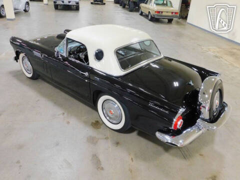 1956 Ford Thunderbird