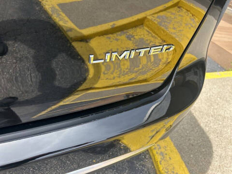 2027 Chrysler Pacifica Limited