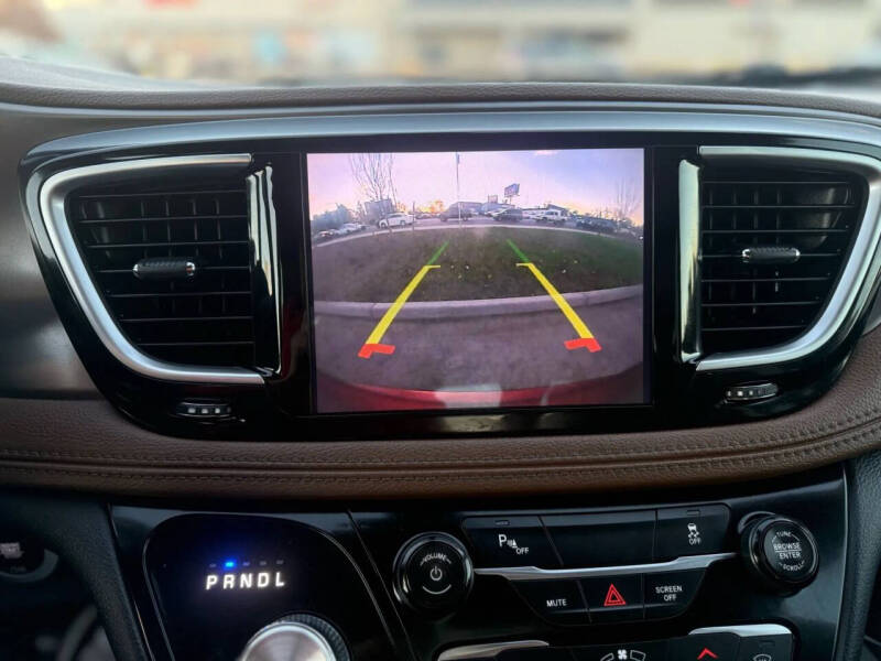 2018 Chrysler Pacifica Hybrid Limited