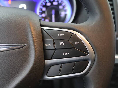 2022 Chrysler 300 Touring