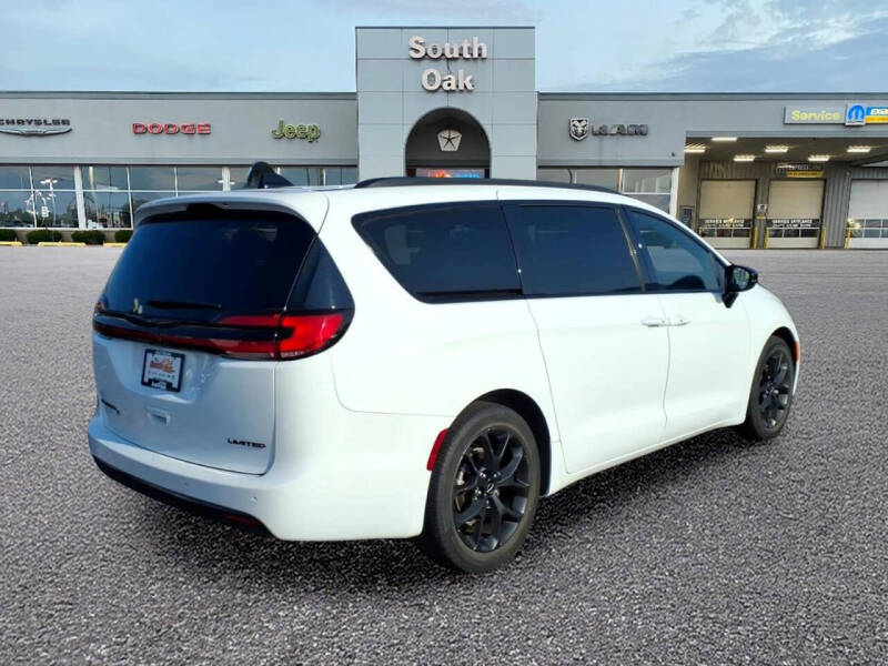 2025 Chrysler Pacifica Limited