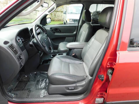 2003 Ford Escape XLT Popular