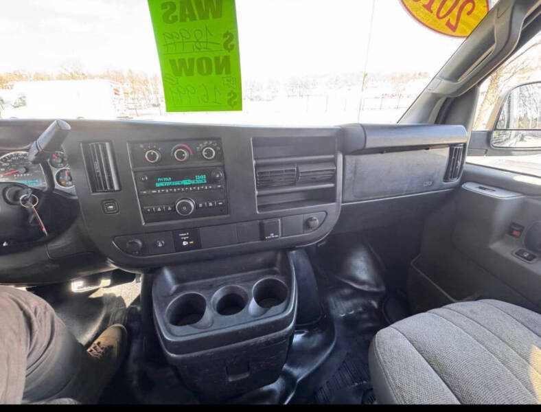 2016 GMC Savana 2500
