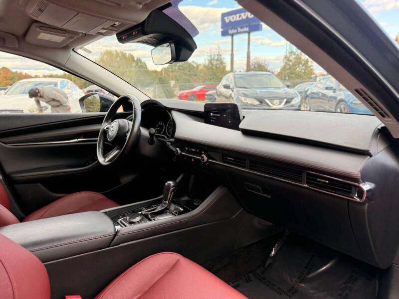 2024 Mazda Mazda3 Sedan 2.5 S Carbon Edition