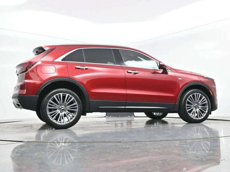 2024 Cadillac XT4 Premium Luxury