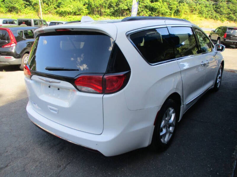 2017 Chrysler Pacifica