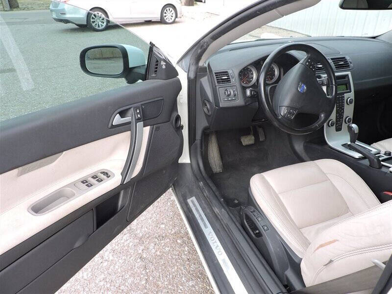 2011 Volvo C70 T5