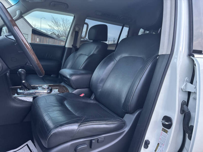 2016 Infiniti QX80