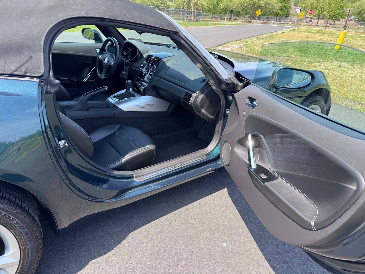 2008 Saturn SKY 11