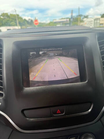 2019 Jeep Cherokee Latitude