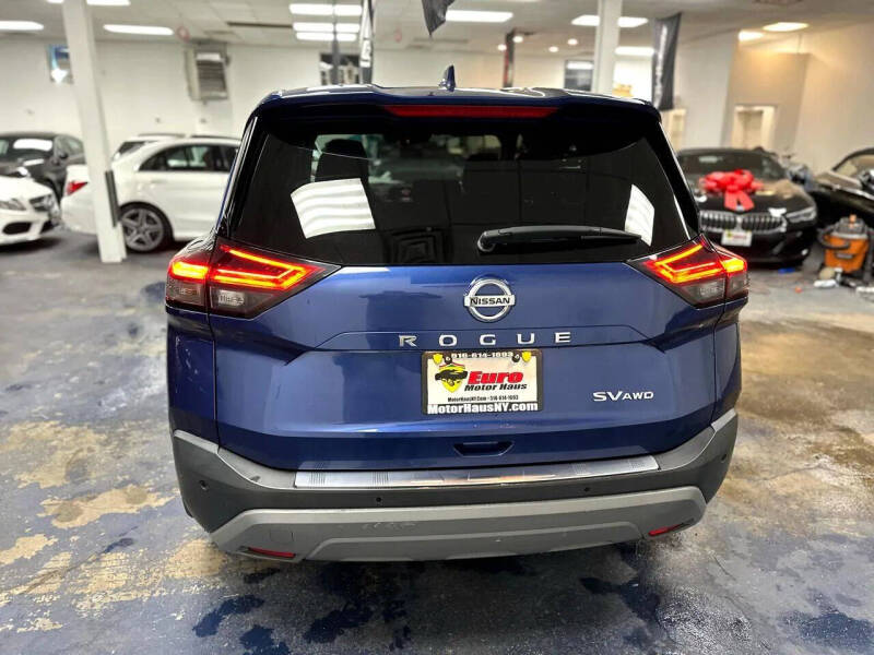 2021 Nissan Rogue SV