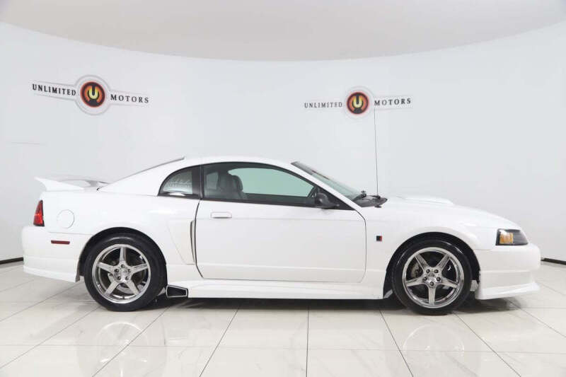 2002 Ford Mustang GT Deluxe