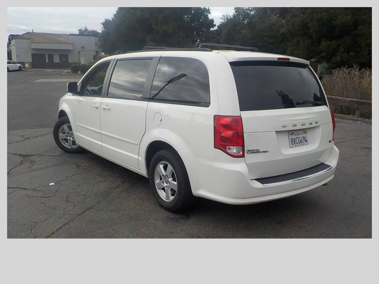 White 2012 Dodge Grand Caravan SXT SXT 4dr Mini-Van 2