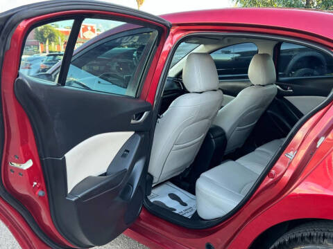 2015 Mazda MAZDA3 i Touring