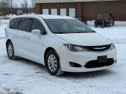 2018 Chrysler Pacifica Touring Plus