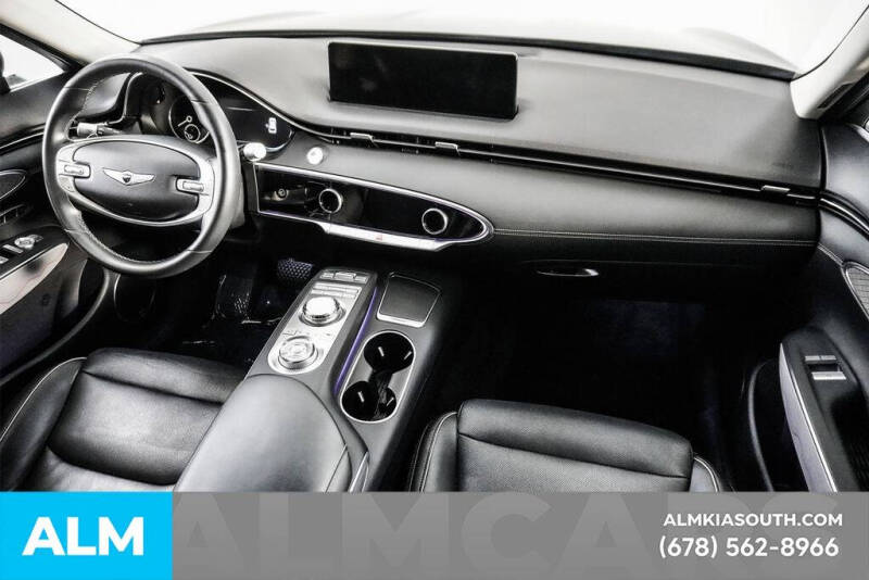 2023 Genesis GV70 2.5T Standard