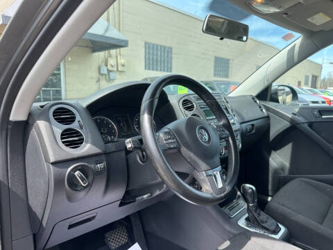 2013 Volkswagen Tiguan S 4Motion