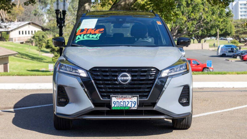 2023 Nissan Kicks SR