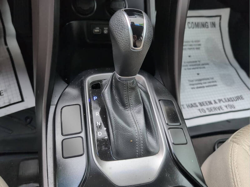 2017 Hyundai Santa Fe SE