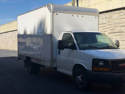 2015 GMC Savana 3500