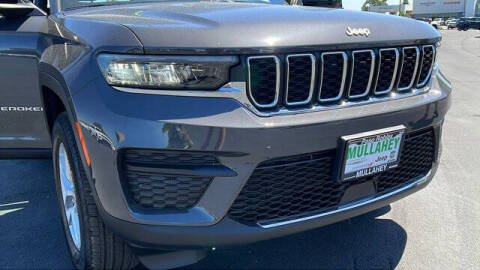 2026 Jeep Grand Cherokee Laredo
